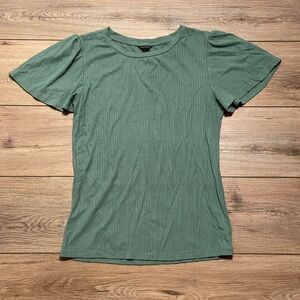 Ann Taylor teal top - size small